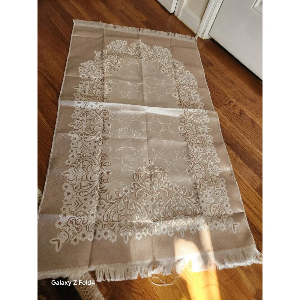 Elegant Portable Prayer Rug with Matching Bag